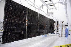 1200px-Dawn_solar_panel